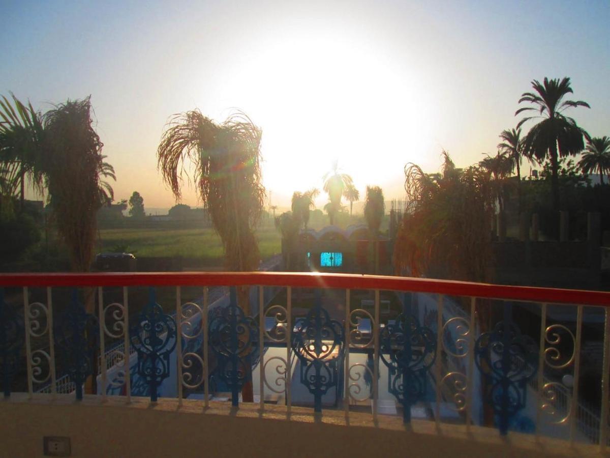 Moon Valley Apartments Luxor Eksteriør billede